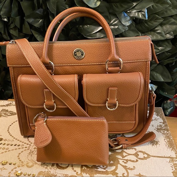 Dooney & Bourke Handbags - Dooney & Bourke Leather Double Pocket Tote Bag NWT